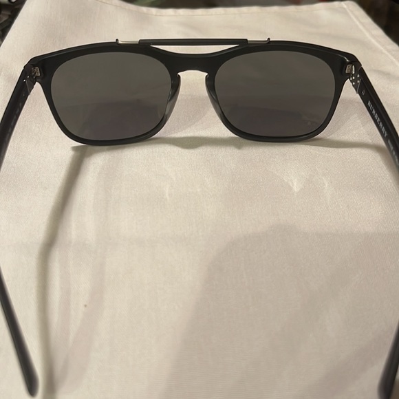 BURBERRY 4244-F3464/6G 56 19 145 Men’s Square black plastic frames, mirror lens - Picture 4 of 8